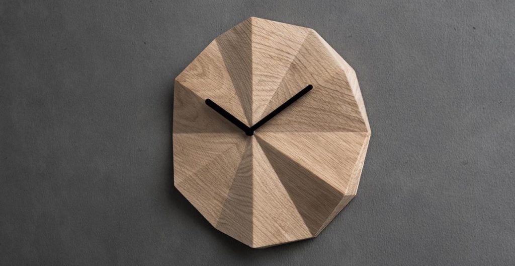 wood lends clock