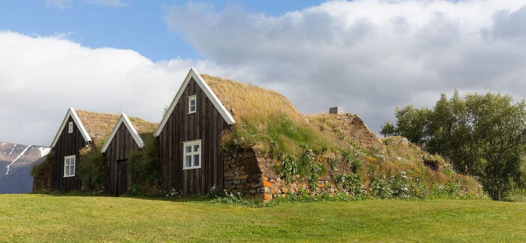 The Icelandic Farmstead