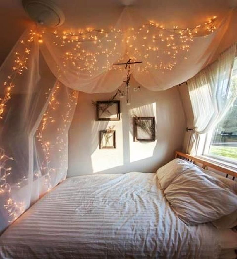 Canopy Bed With Lights