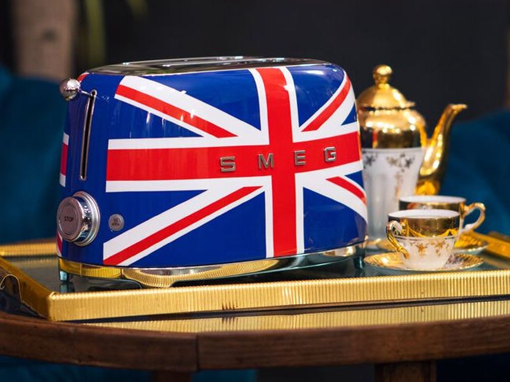 SMEG 2Slice Toaster Available in Royal Union Jack Design Pep Up Home