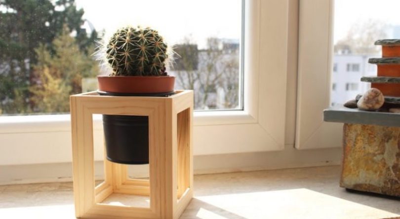 DIY Mini Wooden Plant Stands