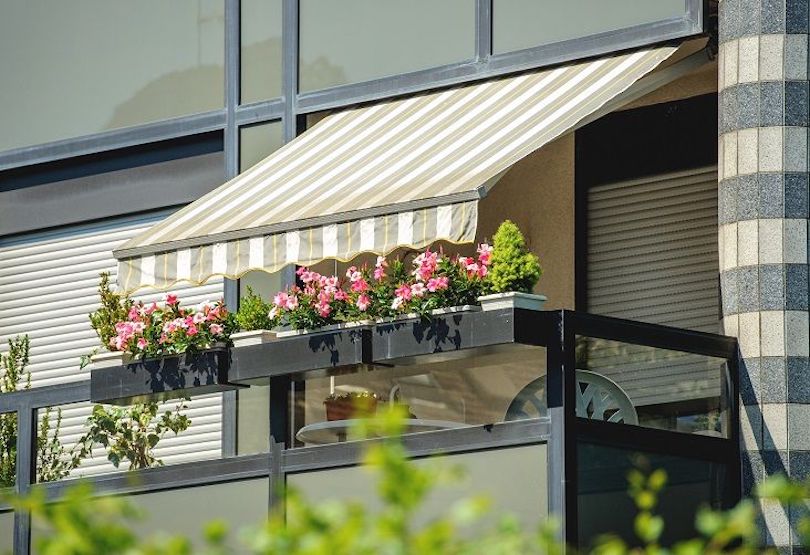 Block Harsh Sun Rays With a Fabric Canopy