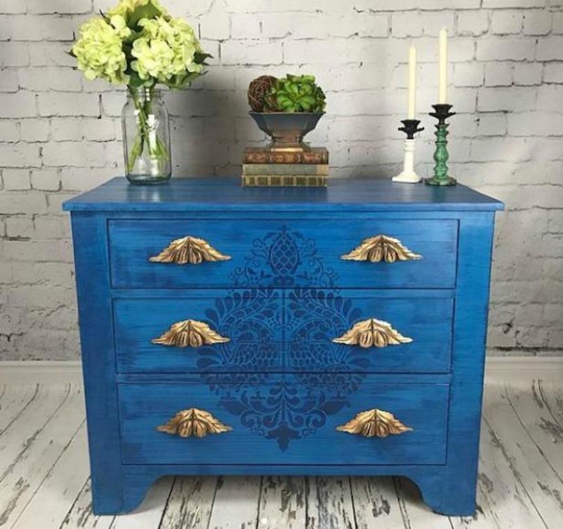 Cooling Royals - decorative painted furniture