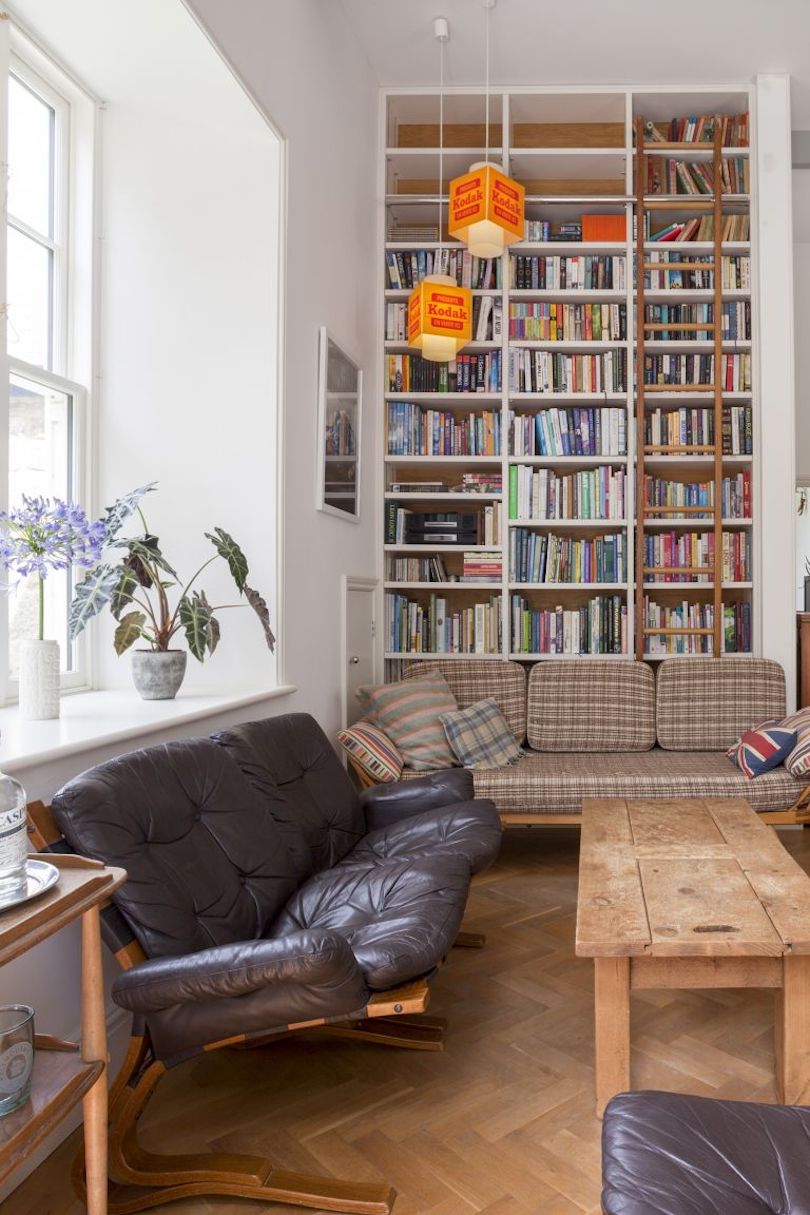 Floor-To-Ceiling Bookcase Nook