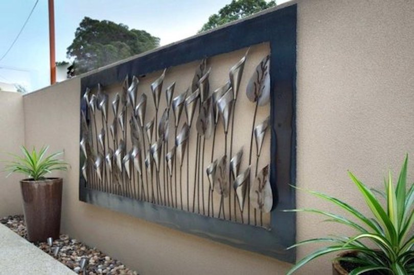 Spruce Up Exteriors With These 15 Outdoor Wall Decor Ideas - Metal Wall Decorations For Outside