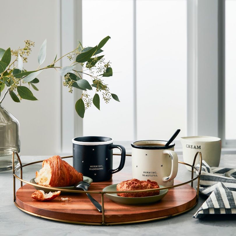 Round Wood and Wire Tray - Thanksgiving Gifts For Guests