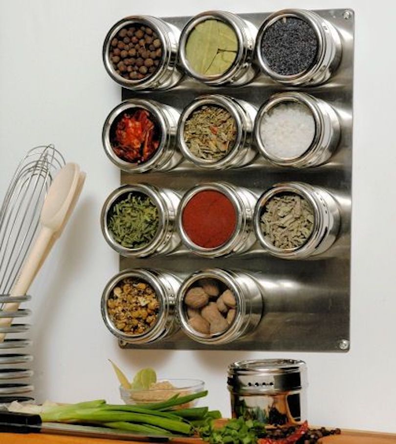 10 kitchen essentials to keep things organized