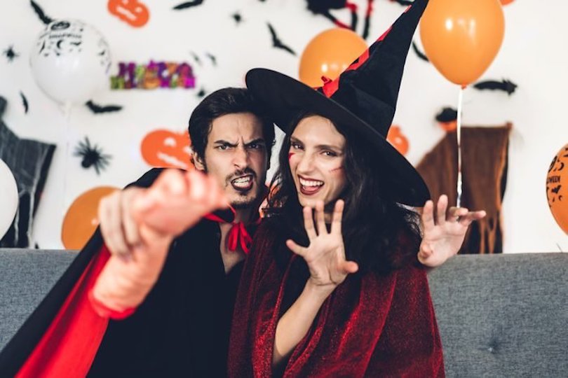 15 Couples Halloween Costumes To Steal The Show At The Party