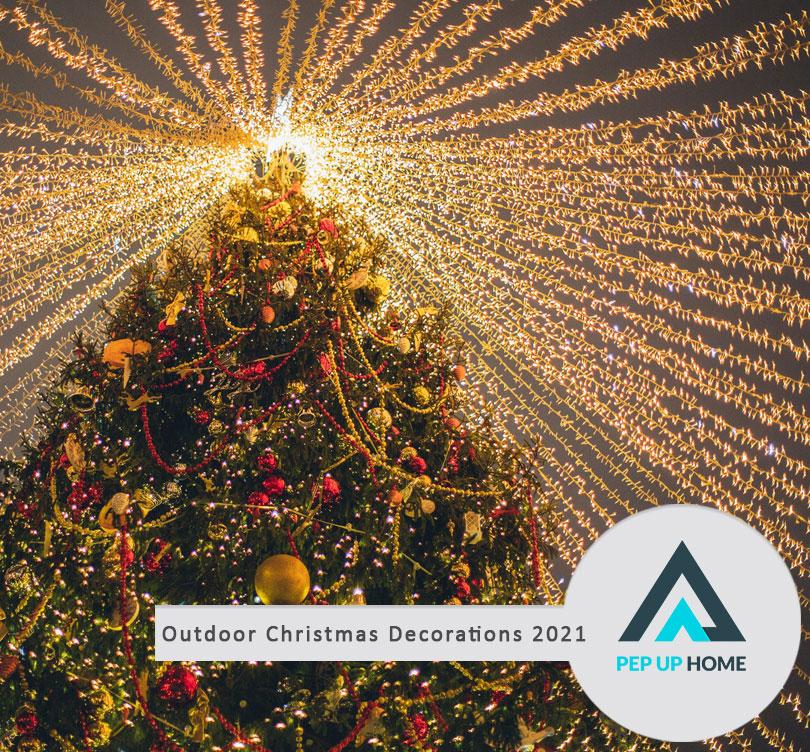 10 Outdoor Christmas Decorations To Make Your Home the Merriest