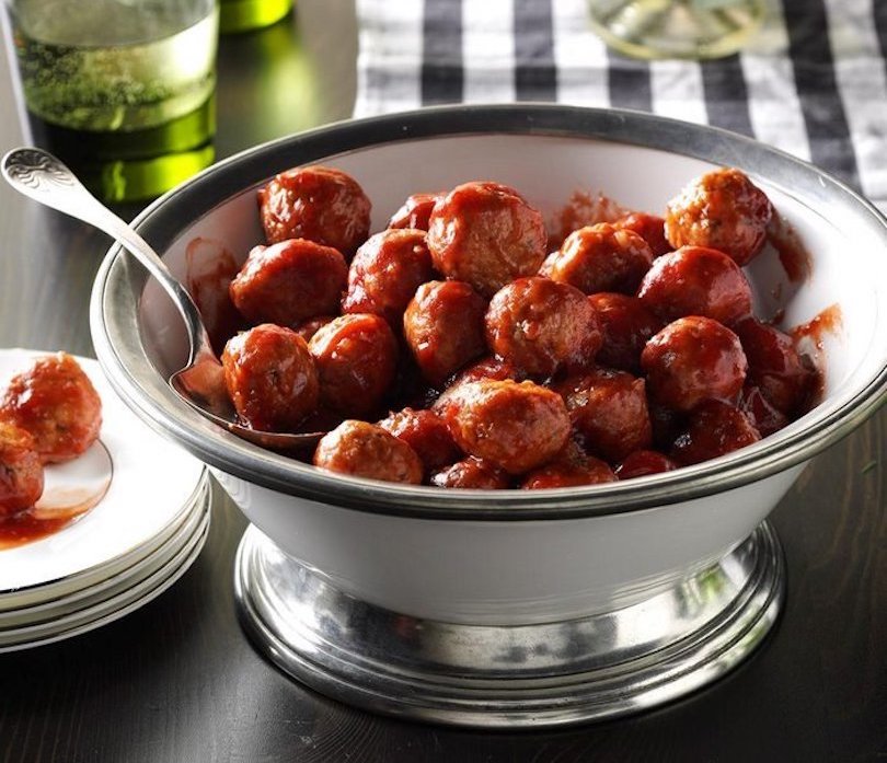 Cranberry Meatballs - Christmas Party Food Ideas