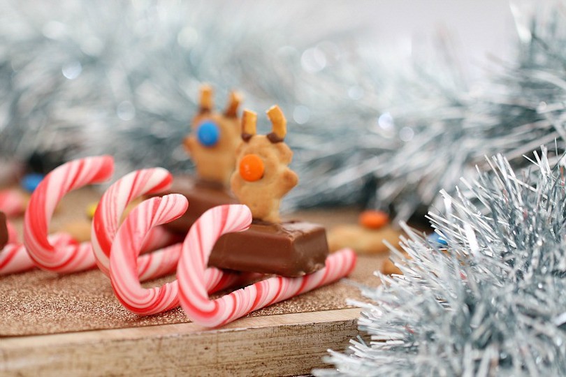 Tiny Teddy Sleighs - Delicious Christmas Party Food Ideas