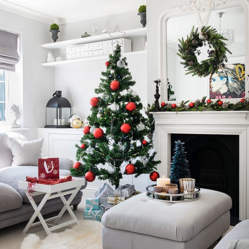 christmas living room decor ideas-pepuphome