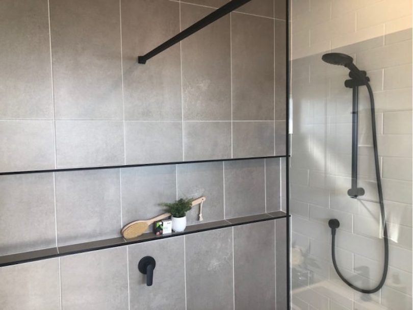 How to build a shower niche