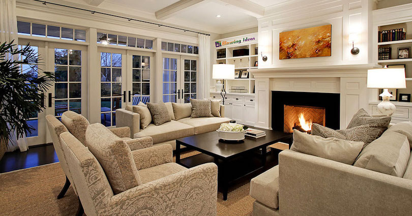 A rectangle and circle Layout With Corner Fireplace