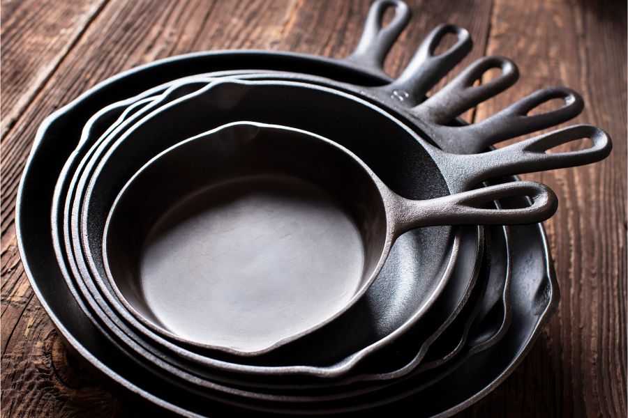 how to clean a cast iron skillet with burnt on