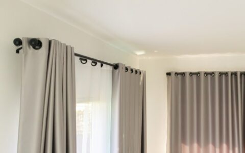 Types of Beautiful Curtains Hooks
